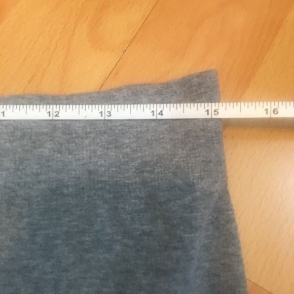 Gray Leggings with White Appliqués OSFM - Picture 4 of 6